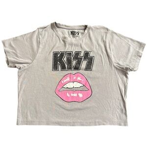 KISS Band Graphic Crop Top Tee short sleeves Gray with Pink Lips - Size XXL EUC